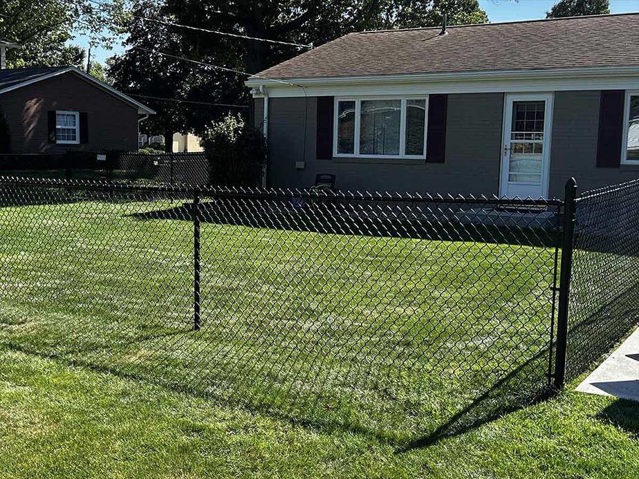 Akron Ohio residential fencing contractor