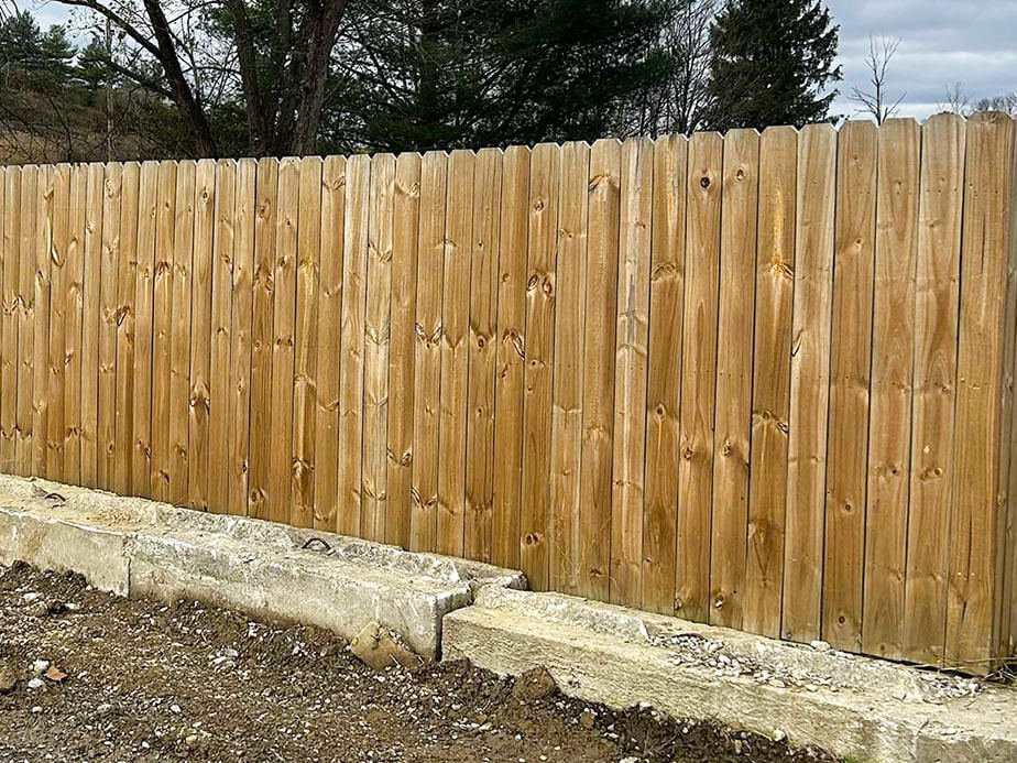 Bath Township Ohio wood privacy fencing